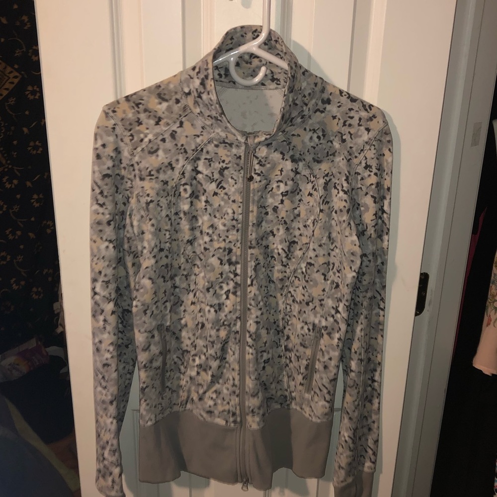 Lululemon workout jacket size 12